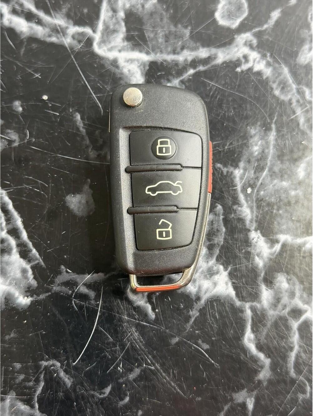 2015 - 2018 Audi Q3 Unlocked OEM Keyless Remote Fob 4Btn Uncut Key NBGFS12A71